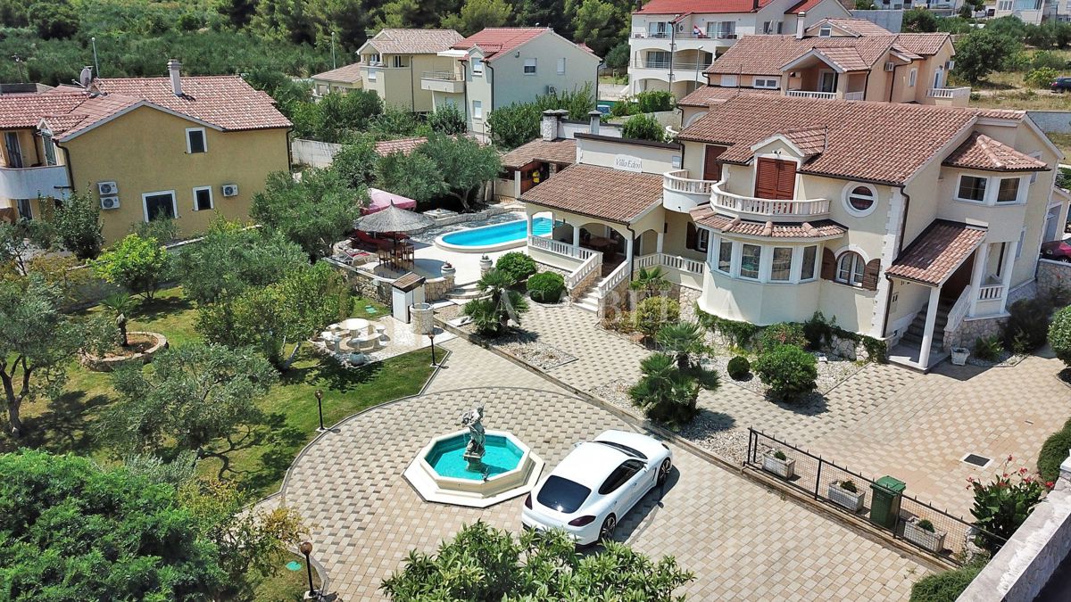 Maison À vendre - ŠIBENSKO-KNINSKA VODICE