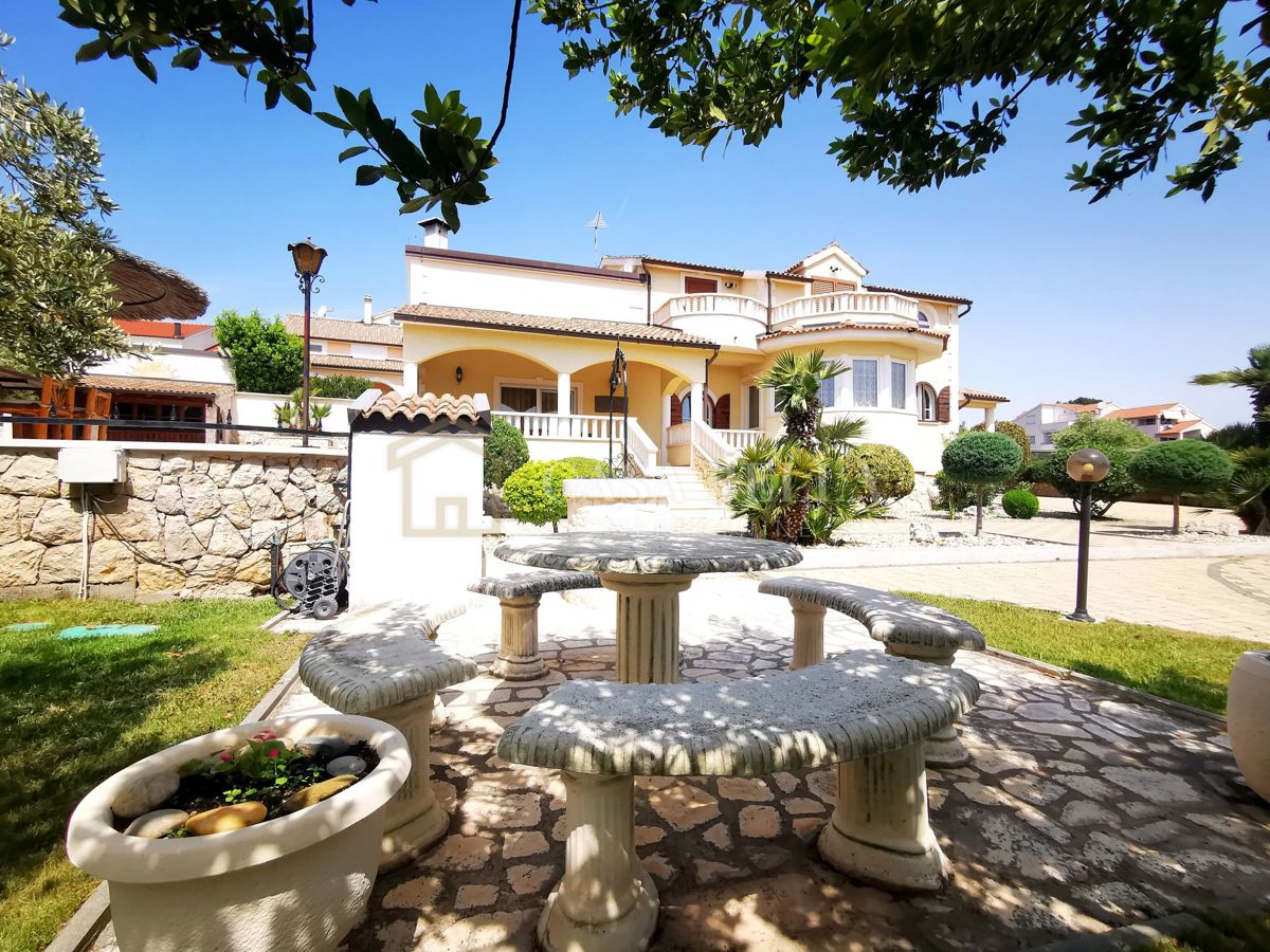 Maison À vendre - ŠIBENSKO-KNINSKA VODICE