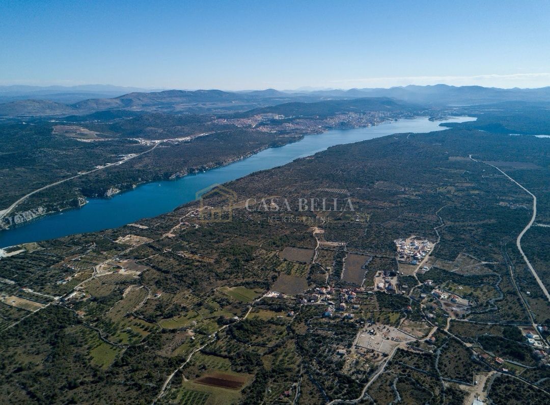 Pozemok Na predaj - ŠIBENSKO-KNINSKA ŠIBENIK