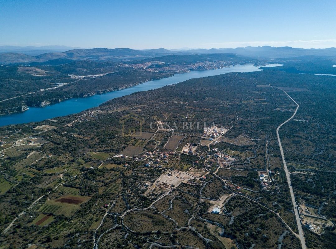 Pozemok Na predaj - ŠIBENSKO-KNINSKA ŠIBENIK
