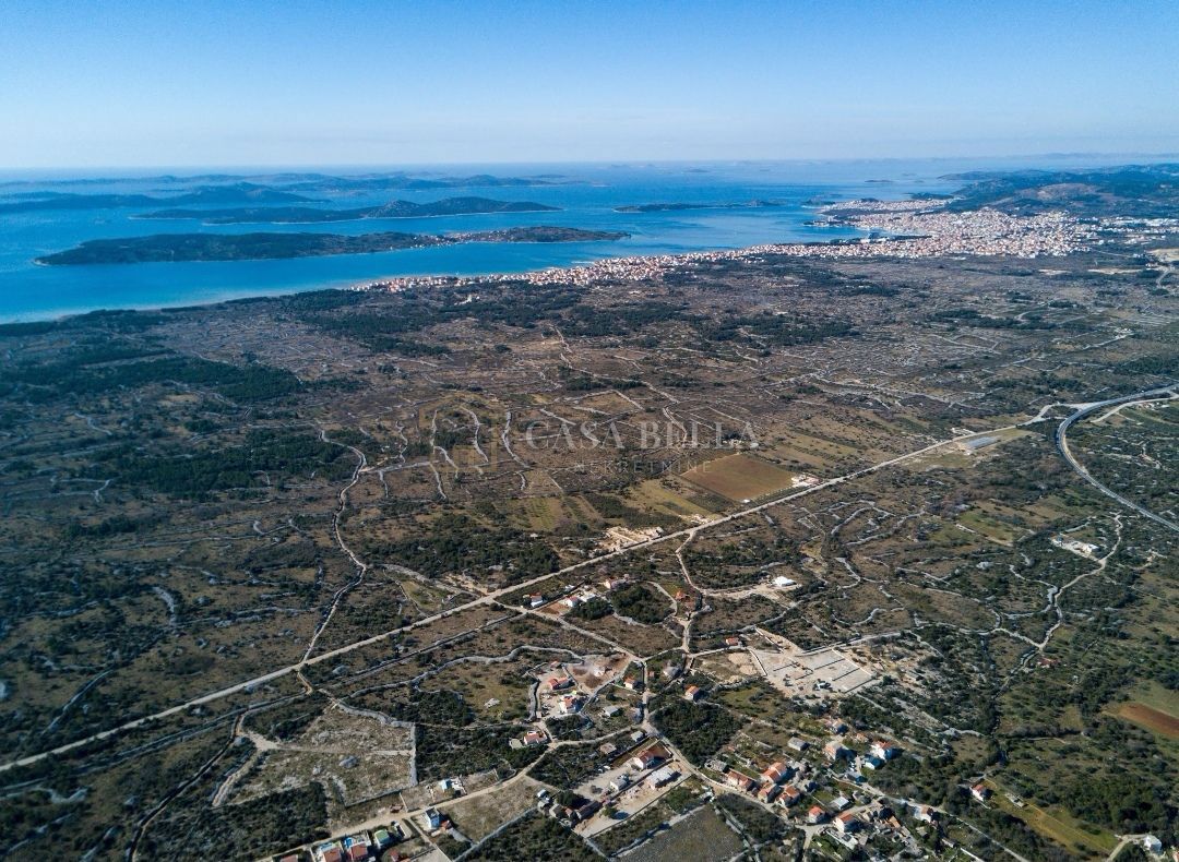 Pozemok Na predaj - ŠIBENSKO-KNINSKA ŠIBENIK