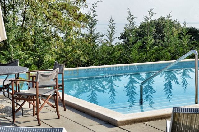 Kuća Na prodaju - PRIMORSKO-GORANSKA OPATIJA