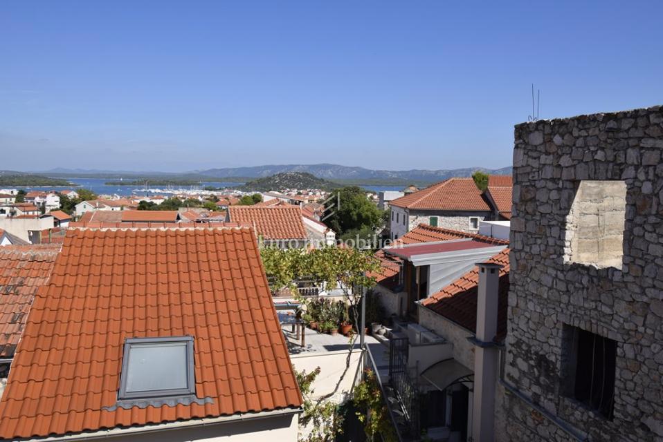 Haus Zu verkaufen - ŠIBENSKO-KNINSKA Murter