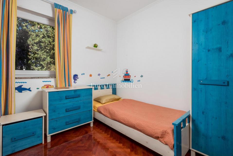 Kuća Na prodaju - PRIMORSKO-GORANSKA CRIKVENICA