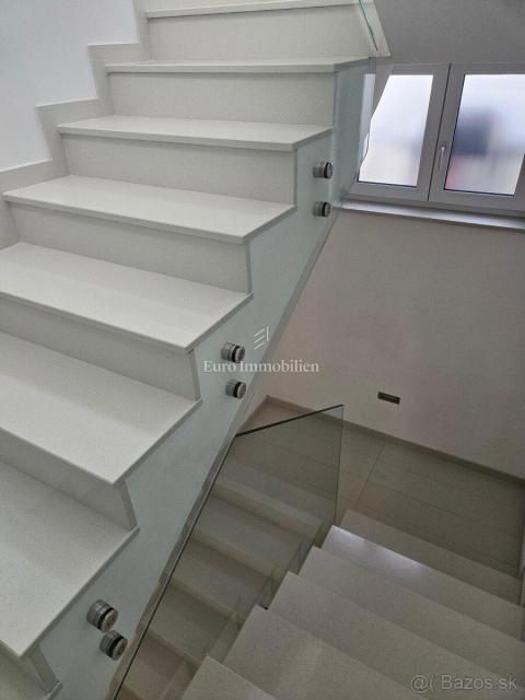 Apartmán Na predaj - PRIMORSKO-GORANSKA CRIKVENICA