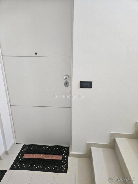 Apartmán Na predaj - PRIMORSKO-GORANSKA CRIKVENICA