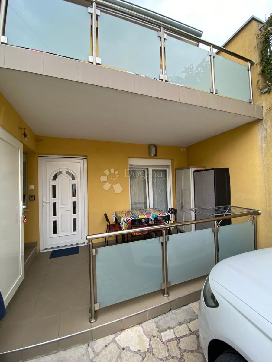 Haus Zu verkaufen - Primorsko-goranska Novi Vinodolski - foto 1/14