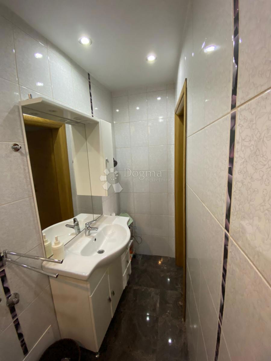 Haus Zu verkaufen - PRIMORSKO-GORANSKA NOVI VINODOLSKI
