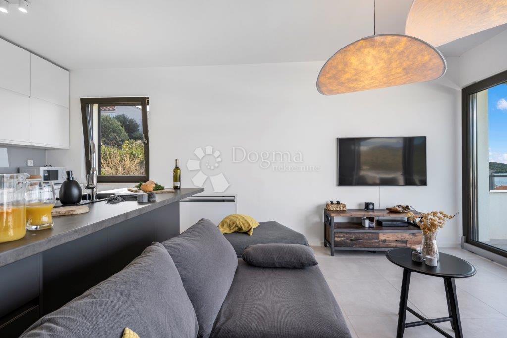 Haus Zu verkaufen - ŠIBENSKO-KNINSKA ROGOZNICA