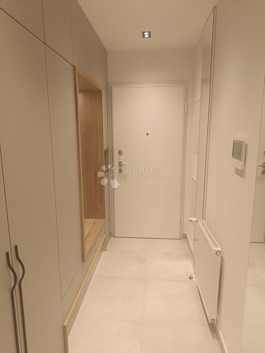 Flat For rent - OSJEČKO-BARANJSKA Osijek