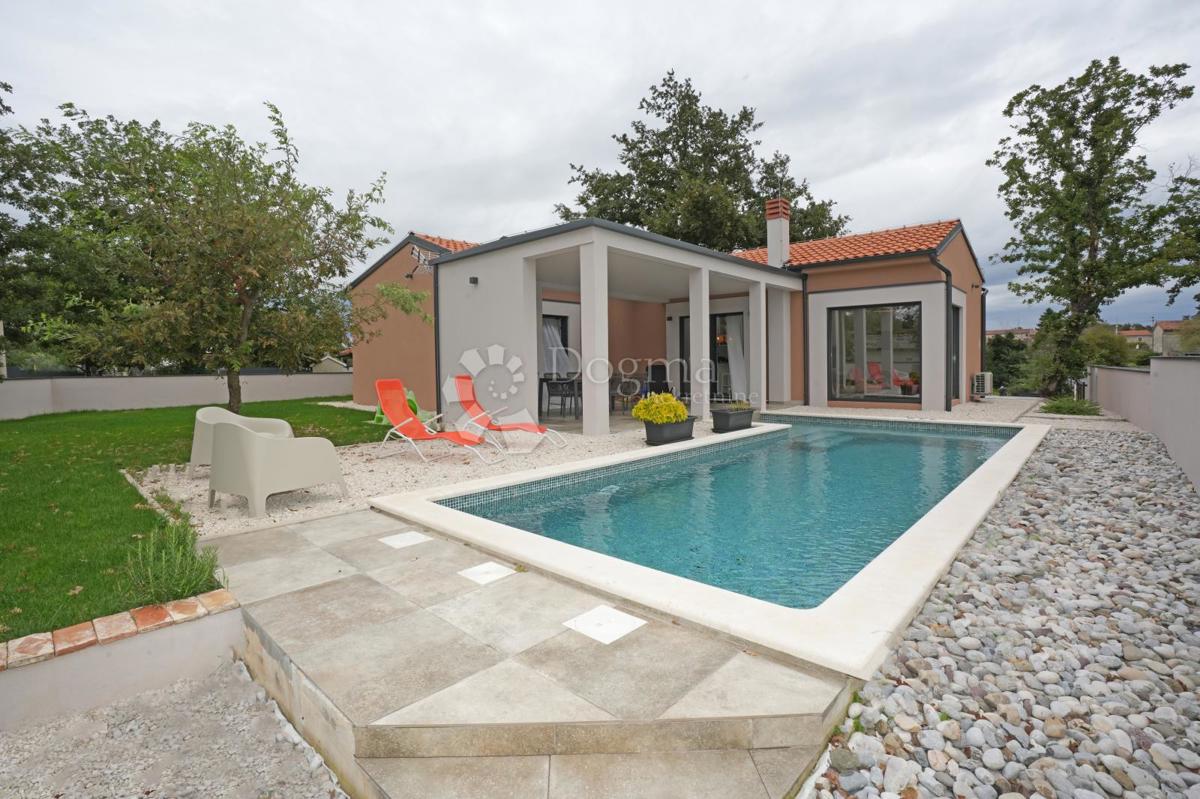 Maison À vendre - Istarska Svetvinčenat - foto 1/56