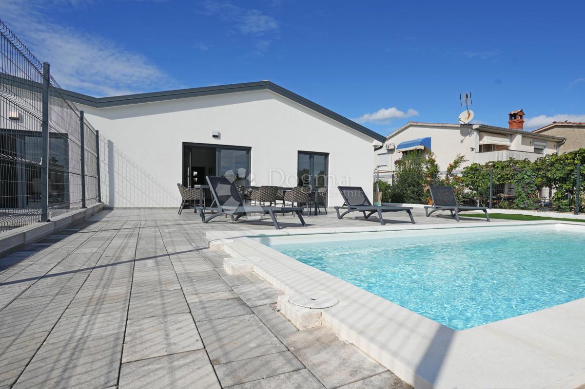 Haus Zu verkaufen - Istarska Poreč - foto 1/33