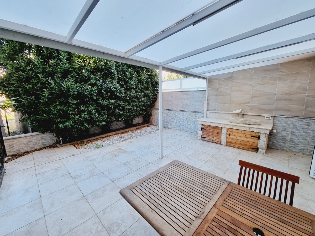 Apartma Na predaj - ISTARSKA NOVIGRAD
