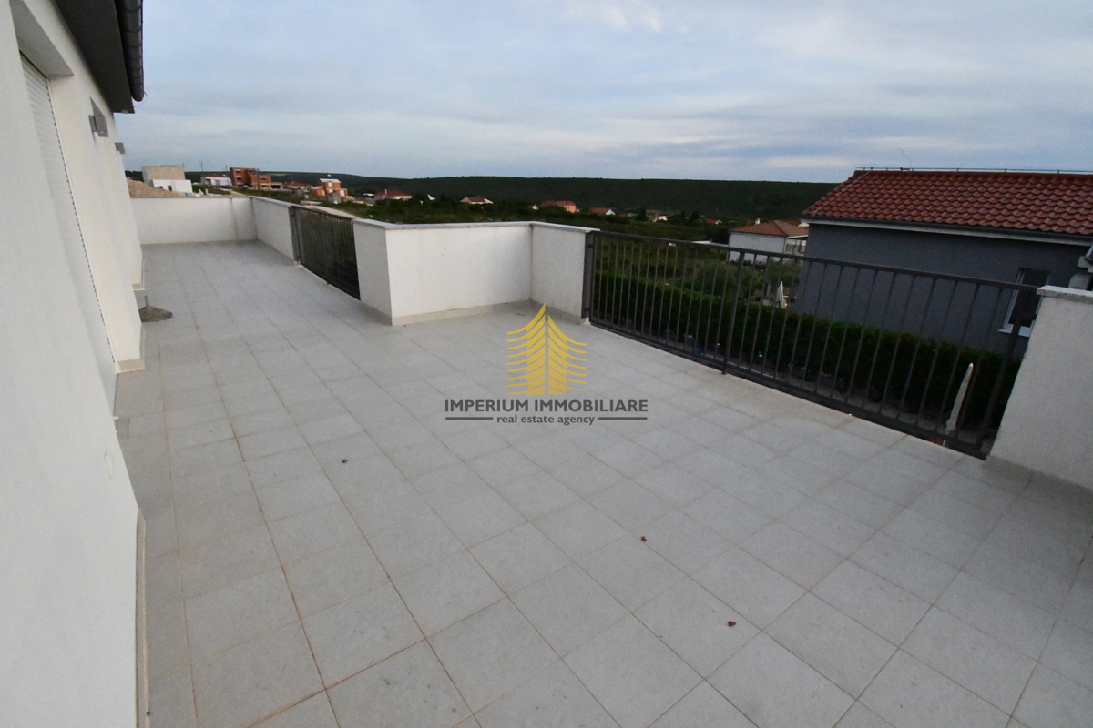 Casa In vendita - ZADARSKA SUKOŠAN