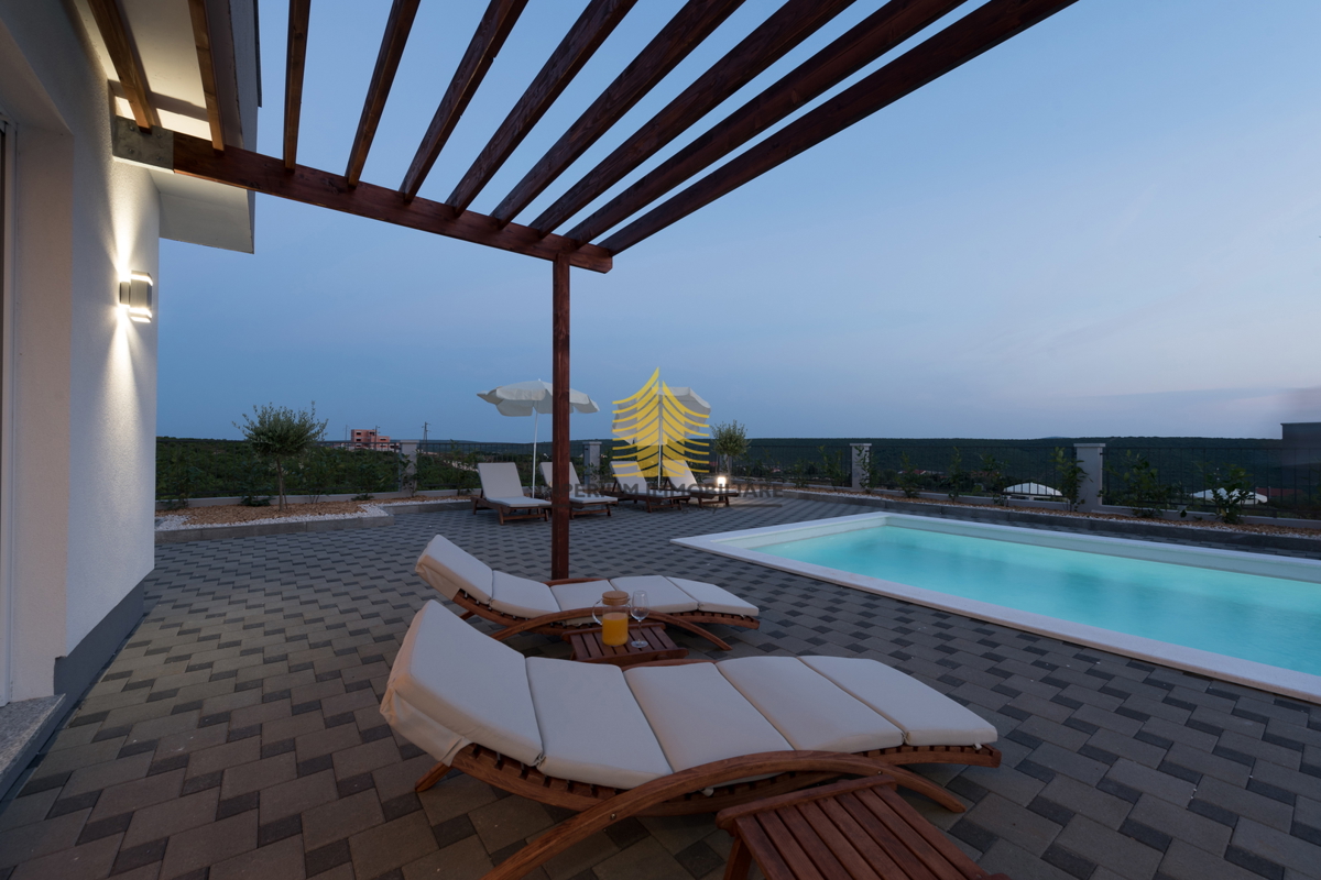 Casa In vendita - ZADARSKA SUKOŠAN