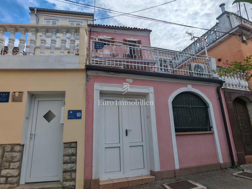 Kuća Na prodaju - PRIMORSKO-GORANSKA CRIKVENICA