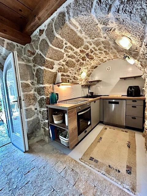 Dom Na predaj - PRIMORSKO-GORANSKA VINODOLSKA OPĆINA