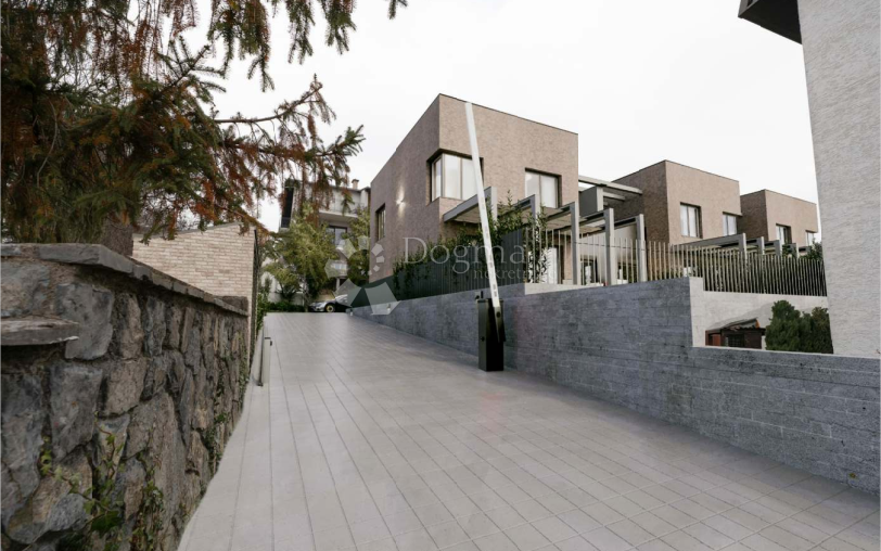 Haus Zu verkaufen - GRAD ZAGREB ZAGREB