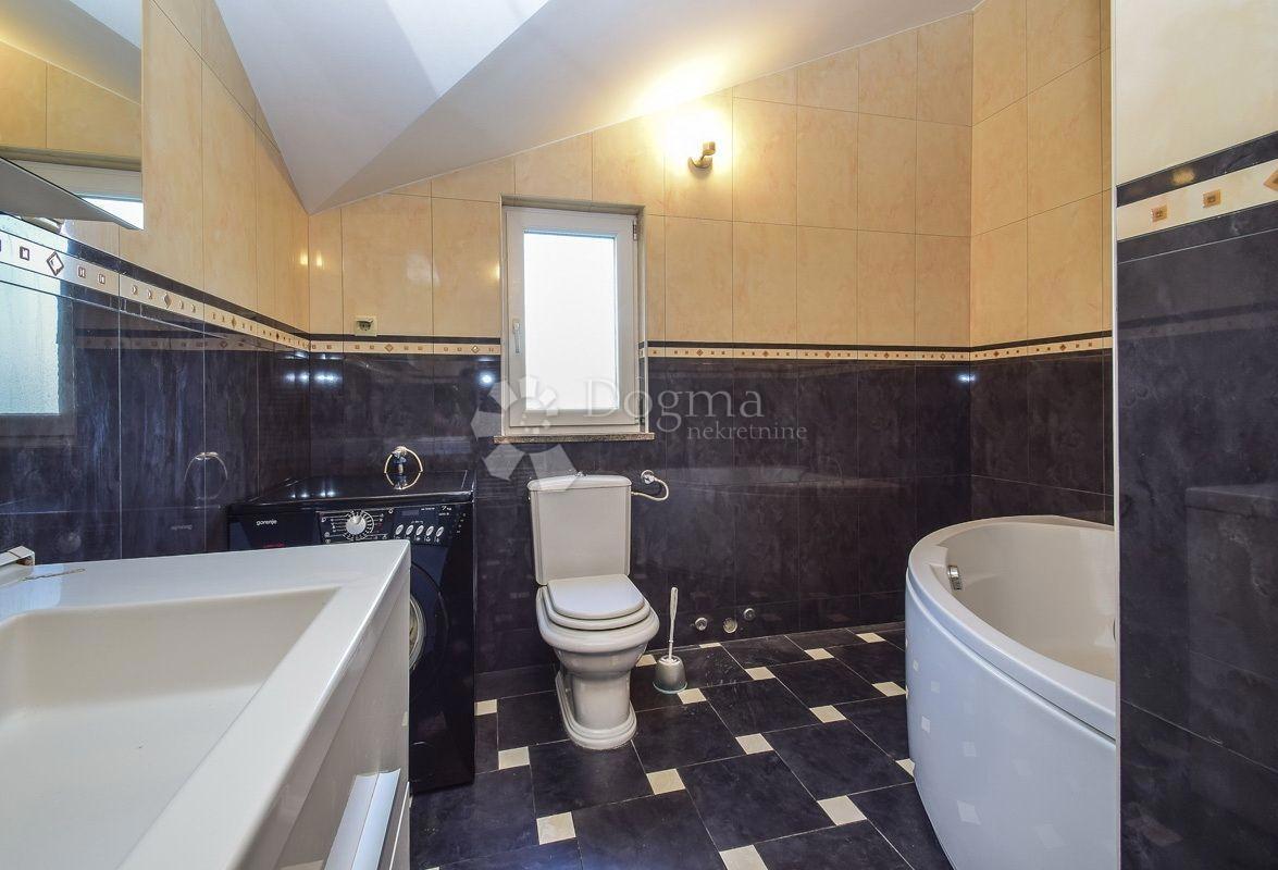 Maison À vendre - ŠIBENSKO-KNINSKA VODICE
