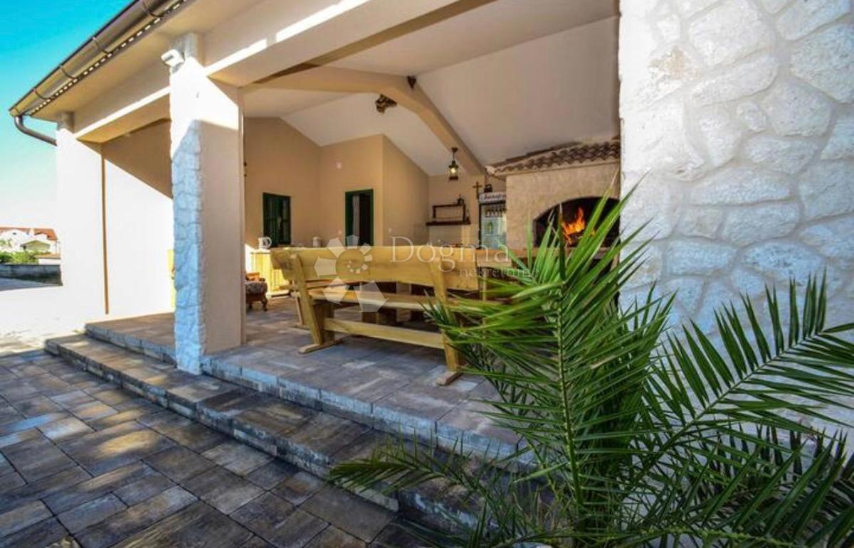 Maison À vendre - ŠIBENSKO-KNINSKA VODICE