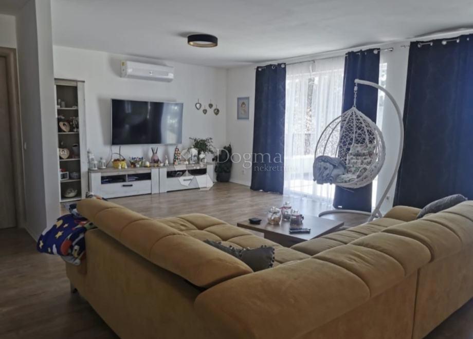 Flat For sale - SPLITSKO-DALMATINSKA PODSTRANA