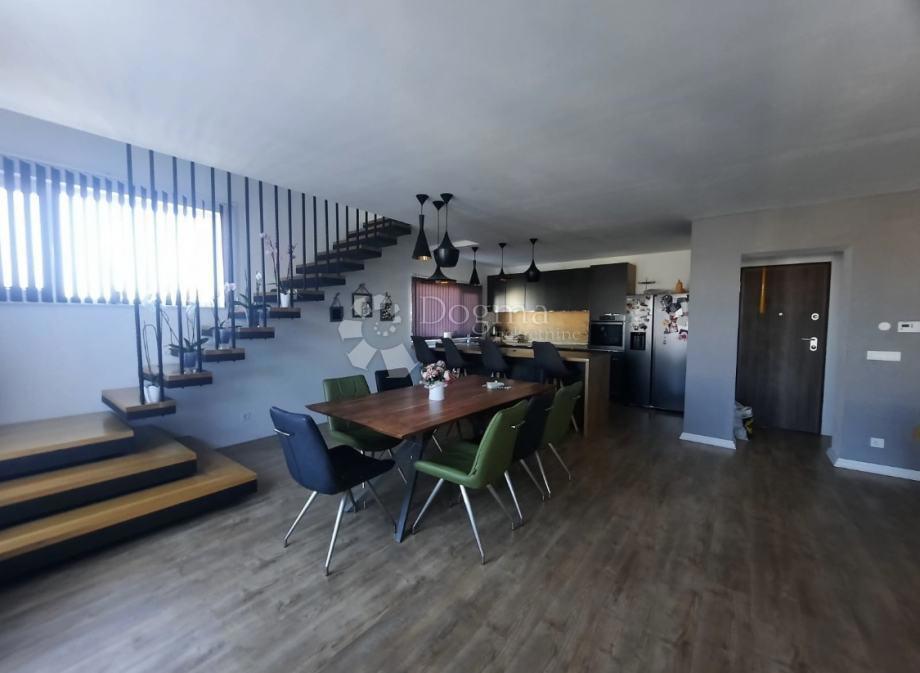 Flat For sale - SPLITSKO-DALMATINSKA PODSTRANA