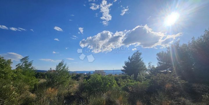 Parcela na predaj – Kaštela