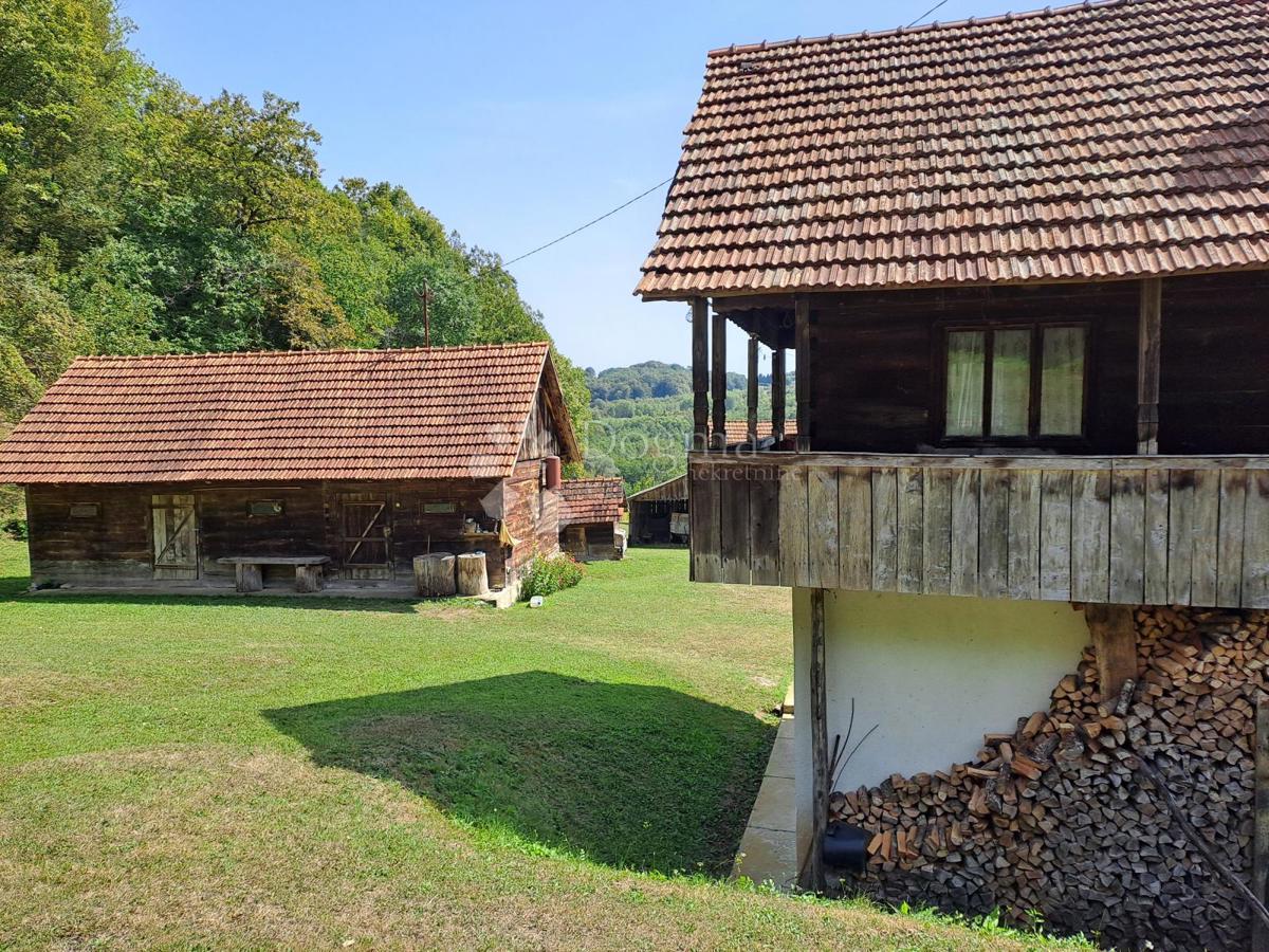 Dom Na sprzedaż - SISAČKO-MOSLAVAČKA GVOZD