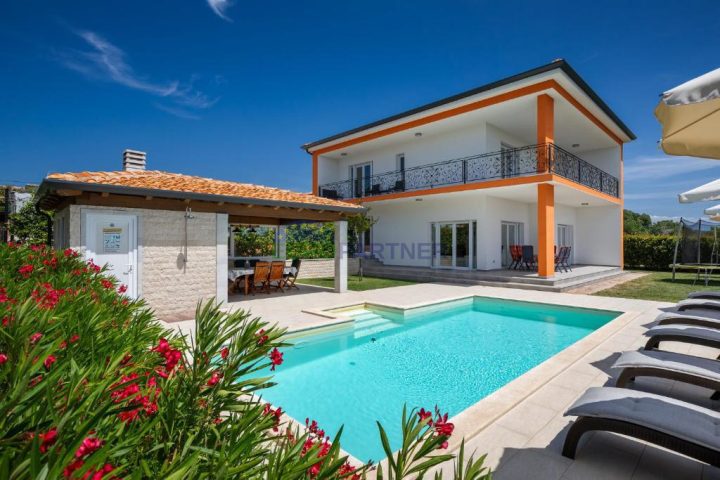 Casa in vendita – Umag