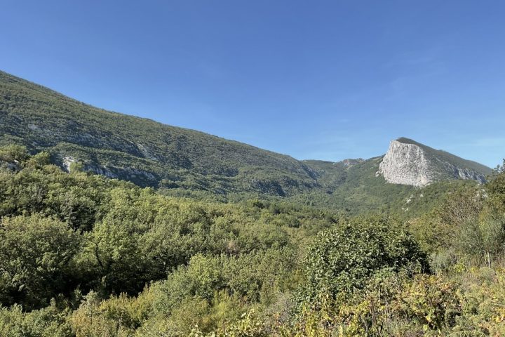 Zemljište na prodaju – Omiš