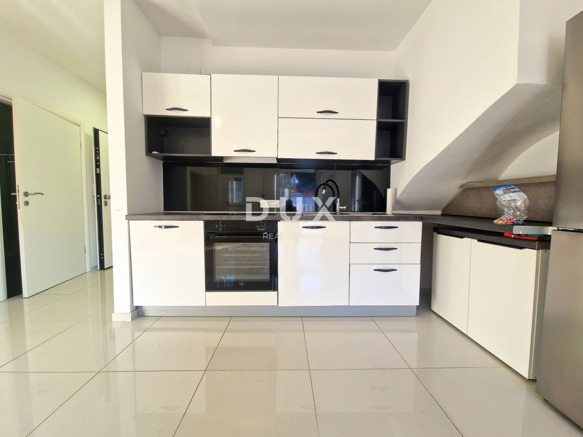 Apartment Zu verkaufen - PRIMORSKO-GORANSKA KASTAV