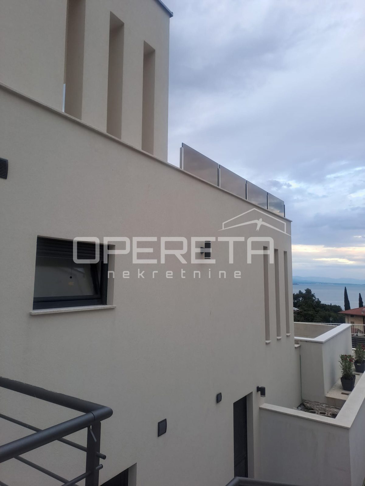 Apartment Zu verkaufen - PRIMORSKO-GORANSKA LOVRAN