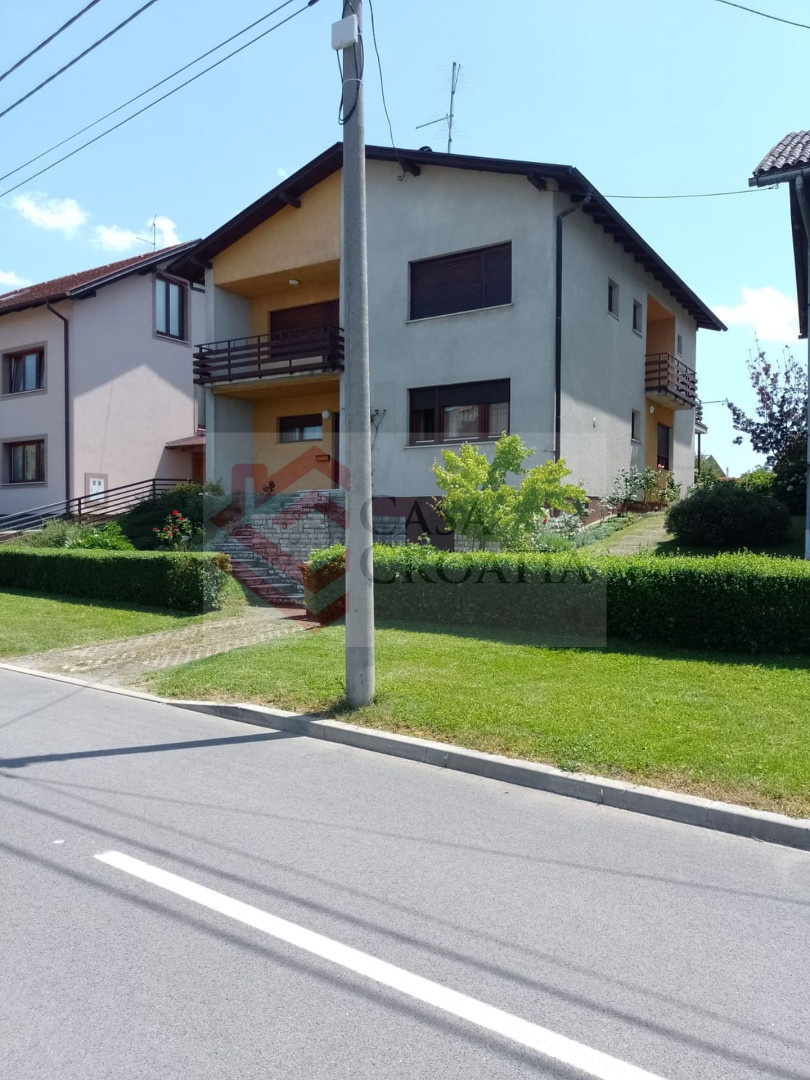 Hiša Na predaj - SISAČKO-MOSLAVAČKA PETRINJA