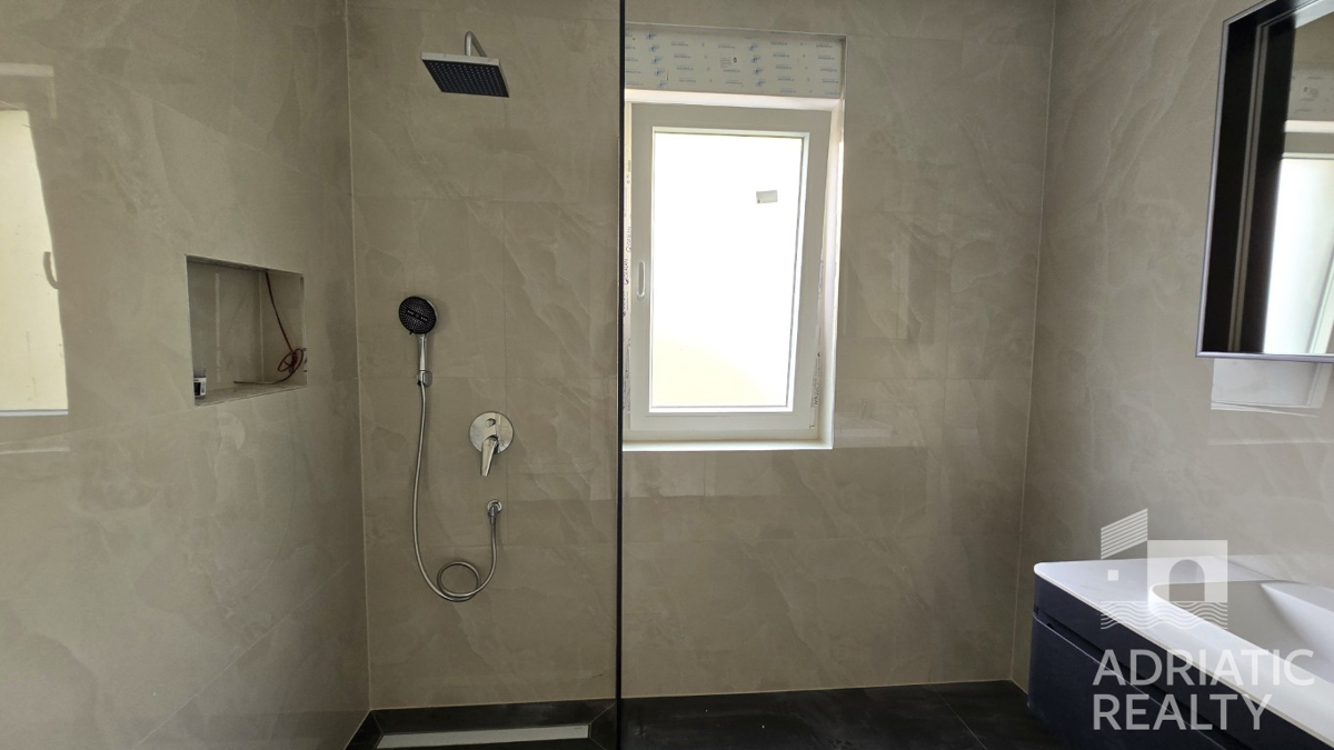Appartement À vendre - ŠIBENSKO-KNINSKA VODICE