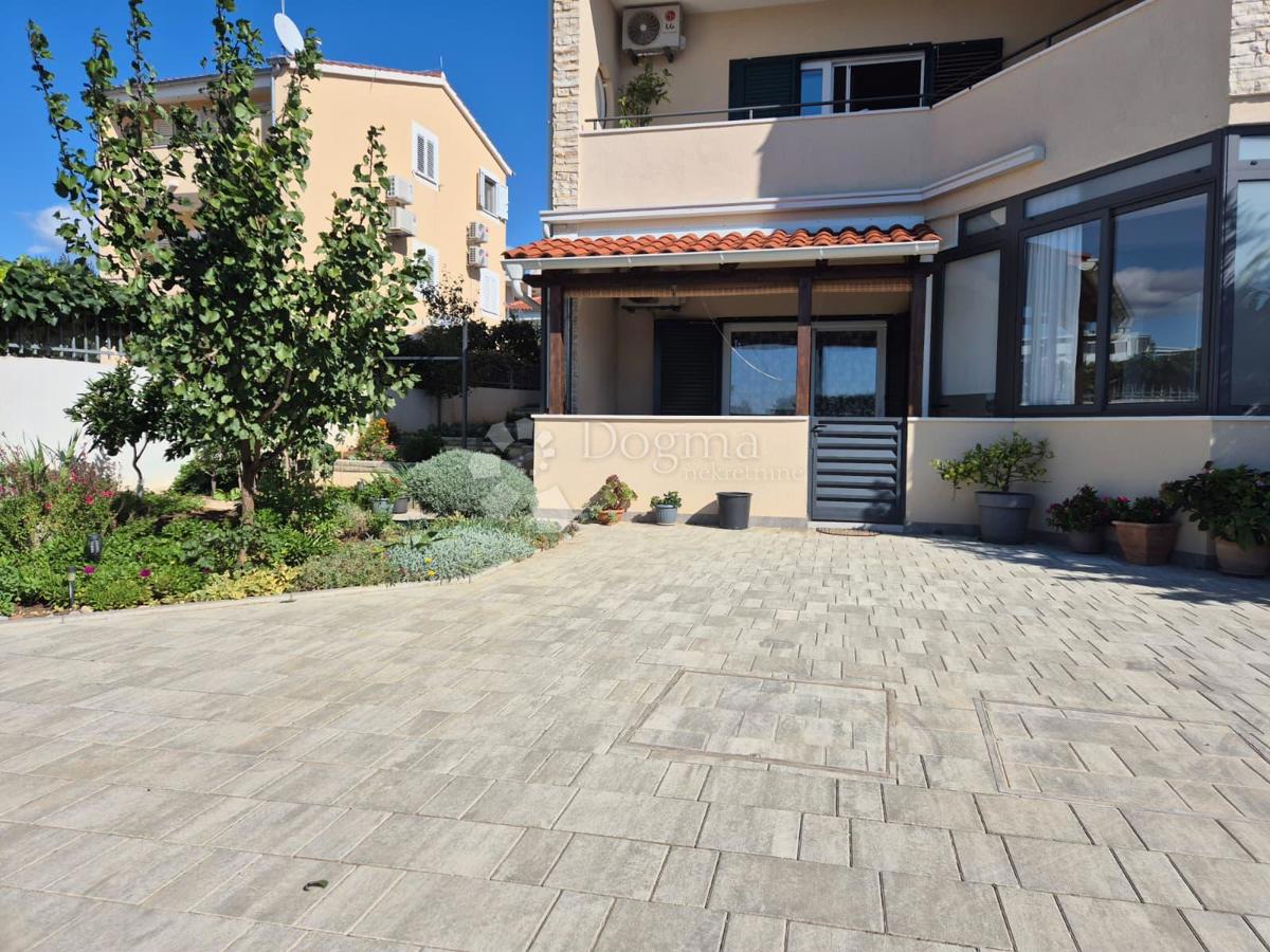 Apartma Na predaj - ŠIBENSKO-KNINSKA ŠIBENIK