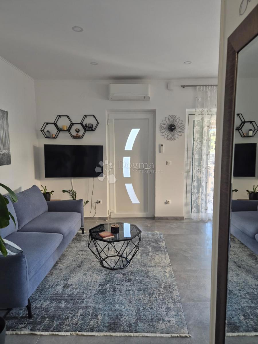 Apartma Na predaj - ŠIBENSKO-KNINSKA ŠIBENIK