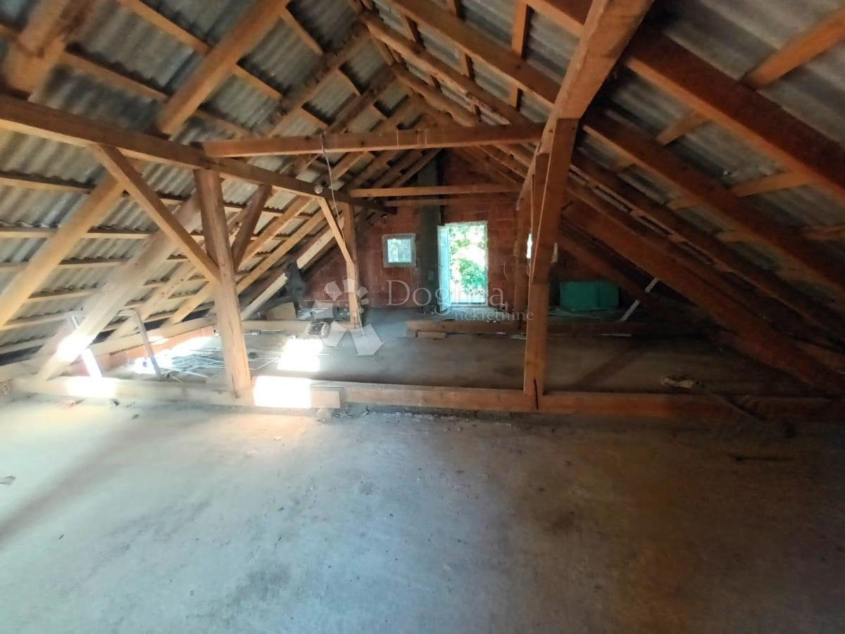 House For sale - LIČKO-SENJSKA GOSPIĆ