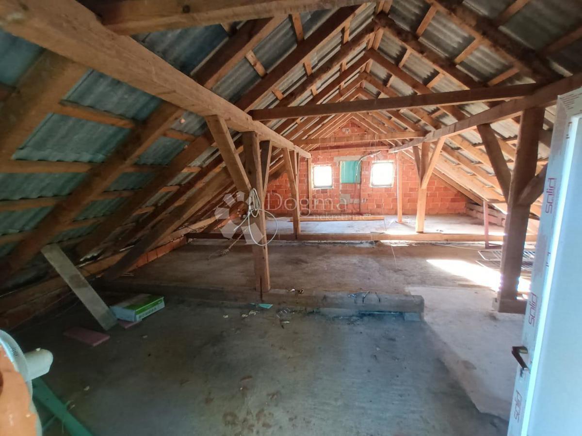 House For sale - LIČKO-SENJSKA GOSPIĆ