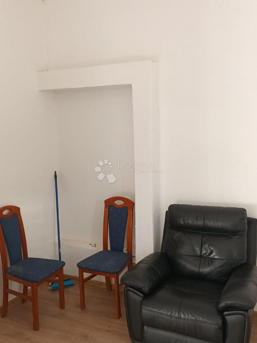 House For sale - LIČKO-SENJSKA GOSPIĆ