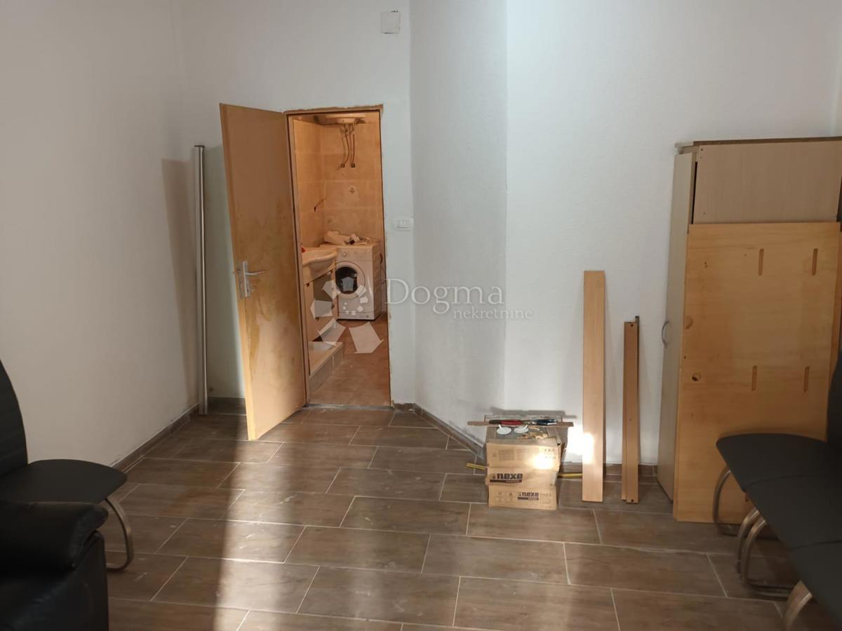 House For sale - LIČKO-SENJSKA GOSPIĆ
