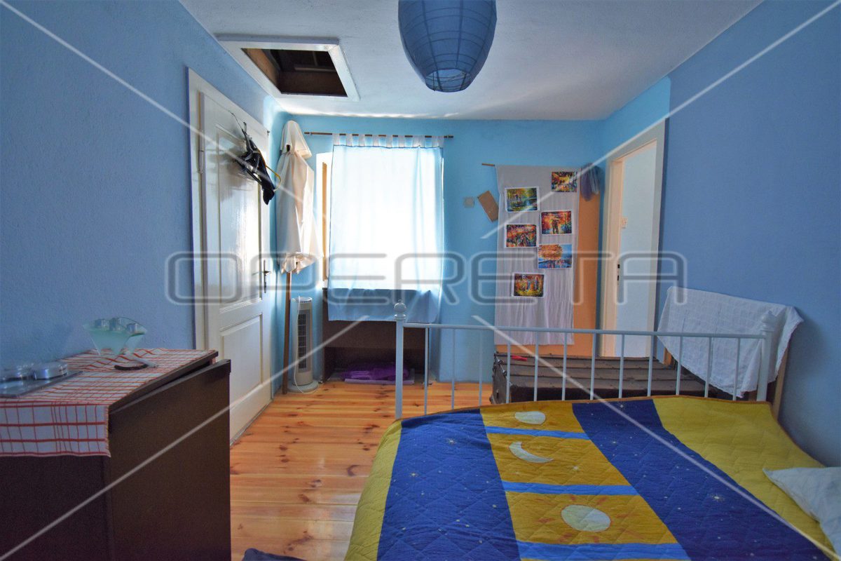 Hiša Na predaj - SPLITSKO-DALMATINSKA ŠOLTA