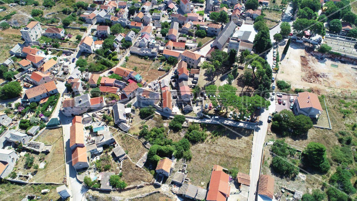 Hiša Na predaj - SPLITSKO-DALMATINSKA ŠOLTA