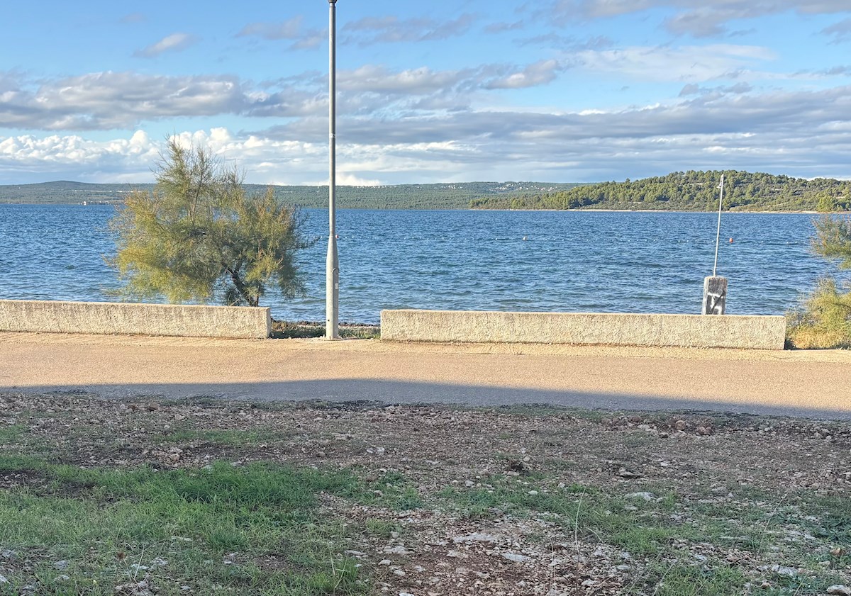 Zemljište Na prodaju - ŠIBENSKO-KNINSKA ŠIBENIK