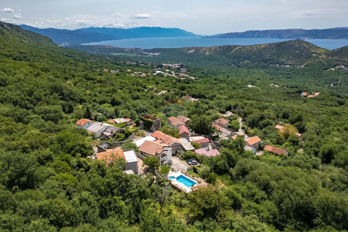 House For sale - PRIMORSKO-GORANSKA VINODOLSKA OPĆINA