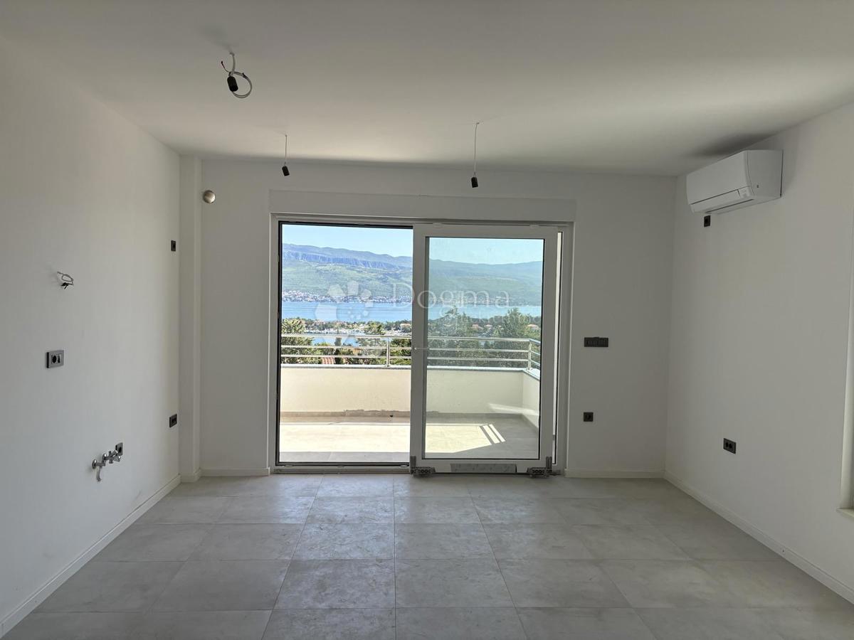 Apartma Na predaj - PRIMORSKO-GORANSKA KRK