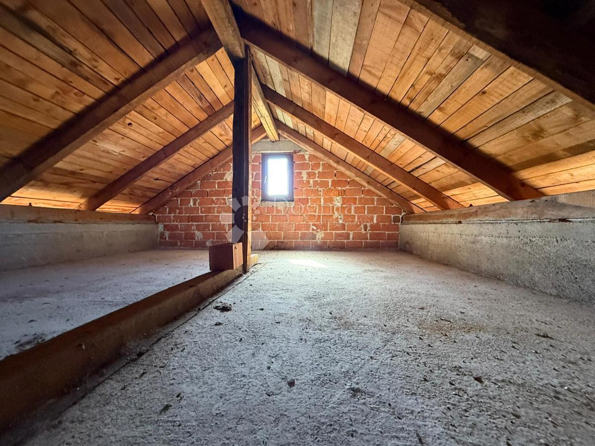 House For sale - LIČKO-SENJSKA GOSPIĆ