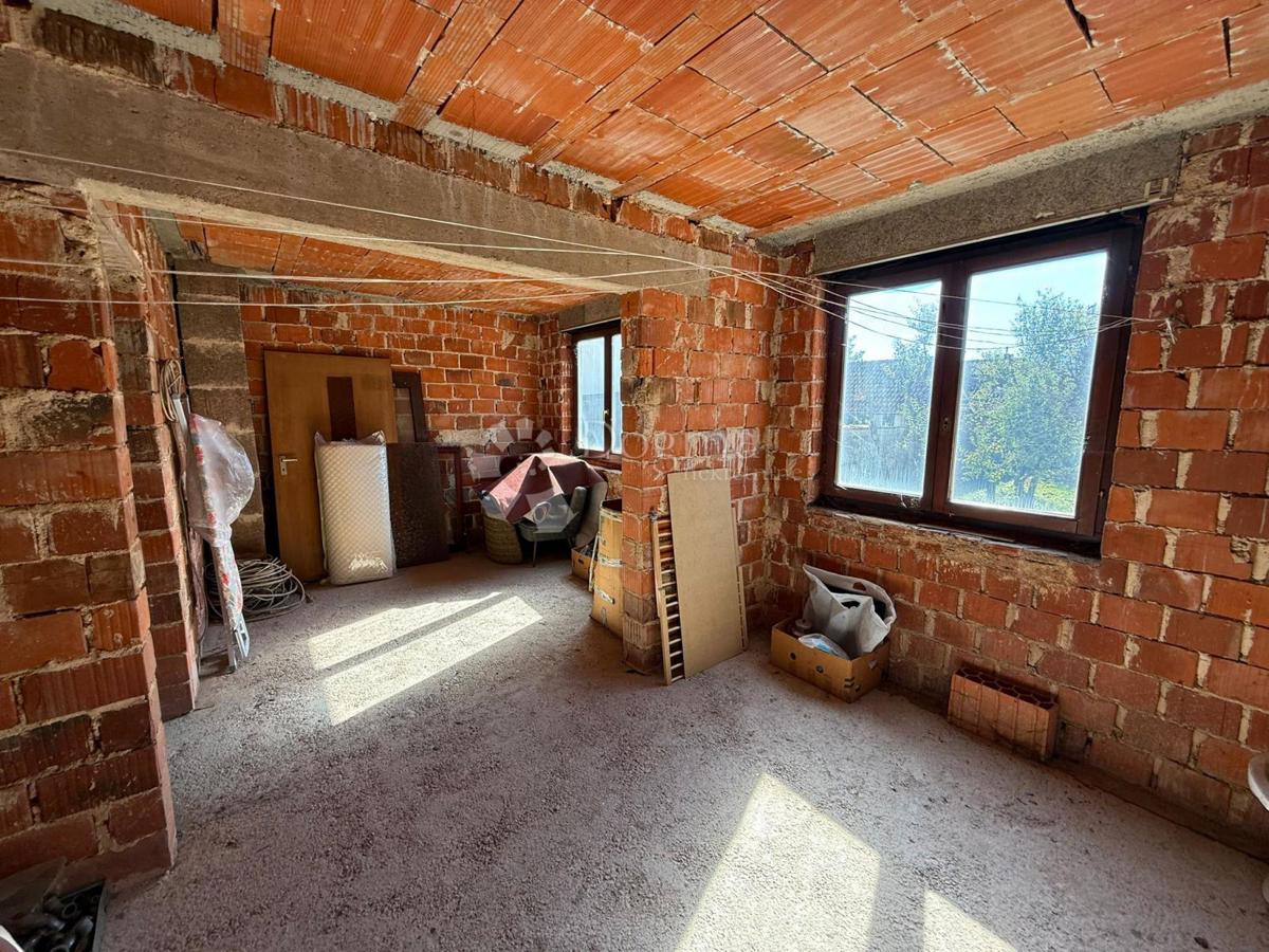 House For sale - LIČKO-SENJSKA GOSPIĆ