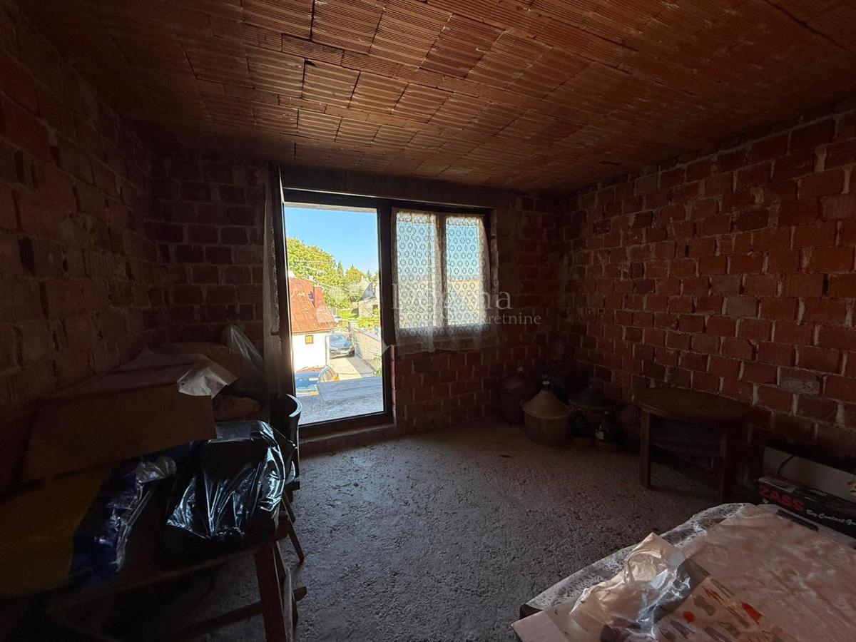 House For sale - LIČKO-SENJSKA GOSPIĆ