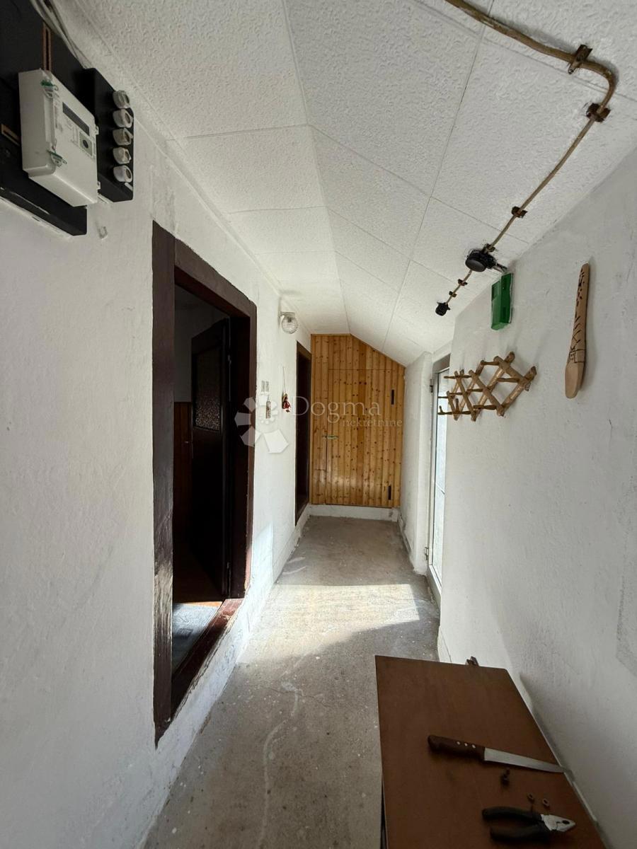 House For sale - LIČKO-SENJSKA GOSPIĆ
