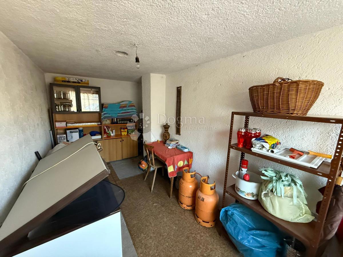 House For sale - LIČKO-SENJSKA GOSPIĆ